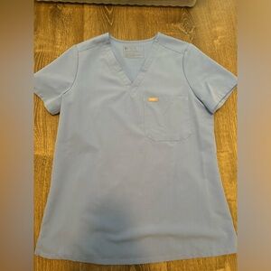 Figs catarina one pocket scrub top